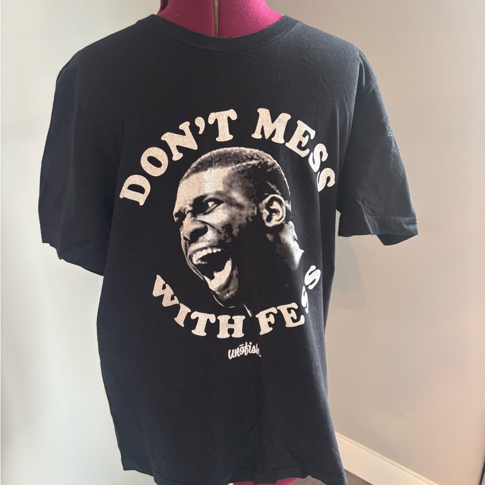 Size L Black Graphic T-Shirt
